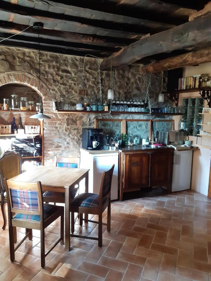 Attic With Balcony At Locanda Del Capo Capannori Exterior photo